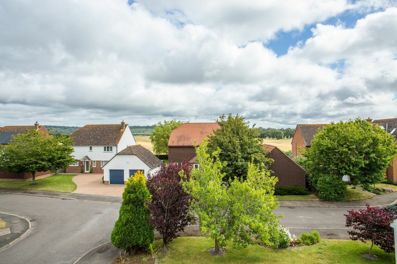 Properties For Sale in Painesfield Close  Burmarsh