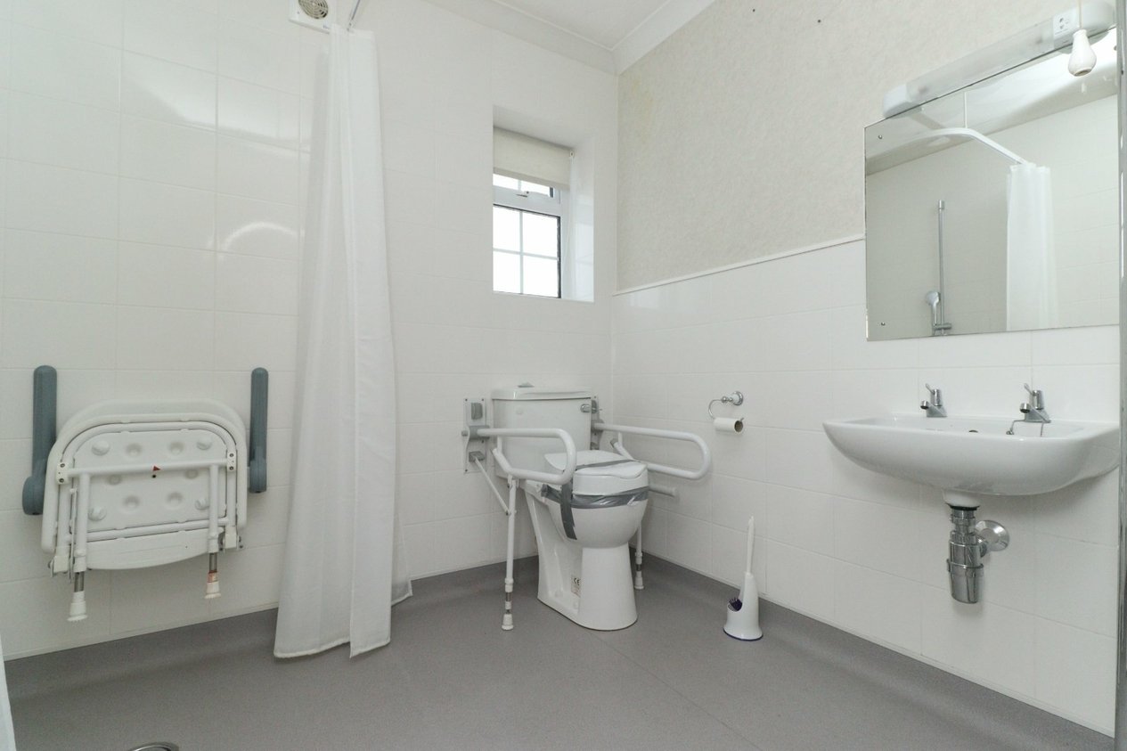 Properties For Sale in Palm Bay Avenue Cliftonville