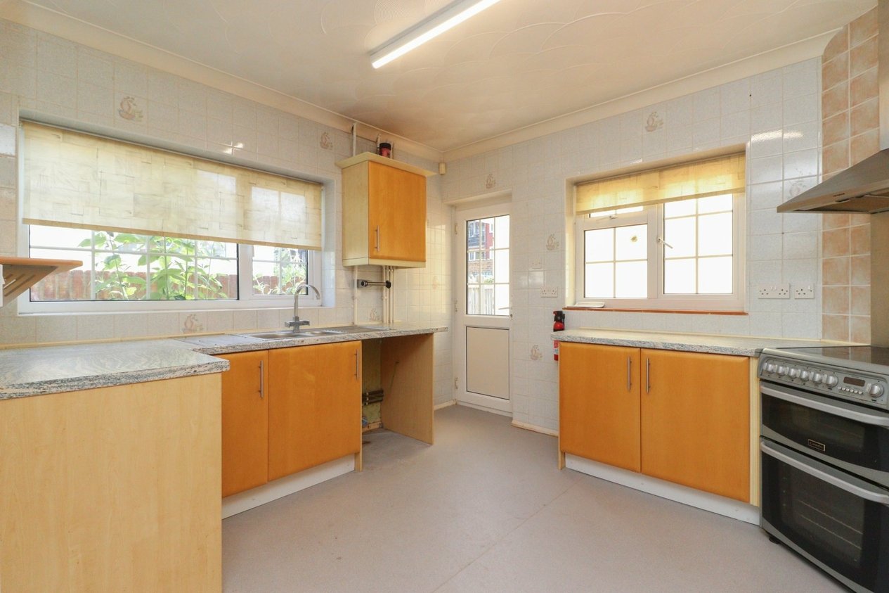 Properties For Sale in Palm Bay Avenue Cliftonville