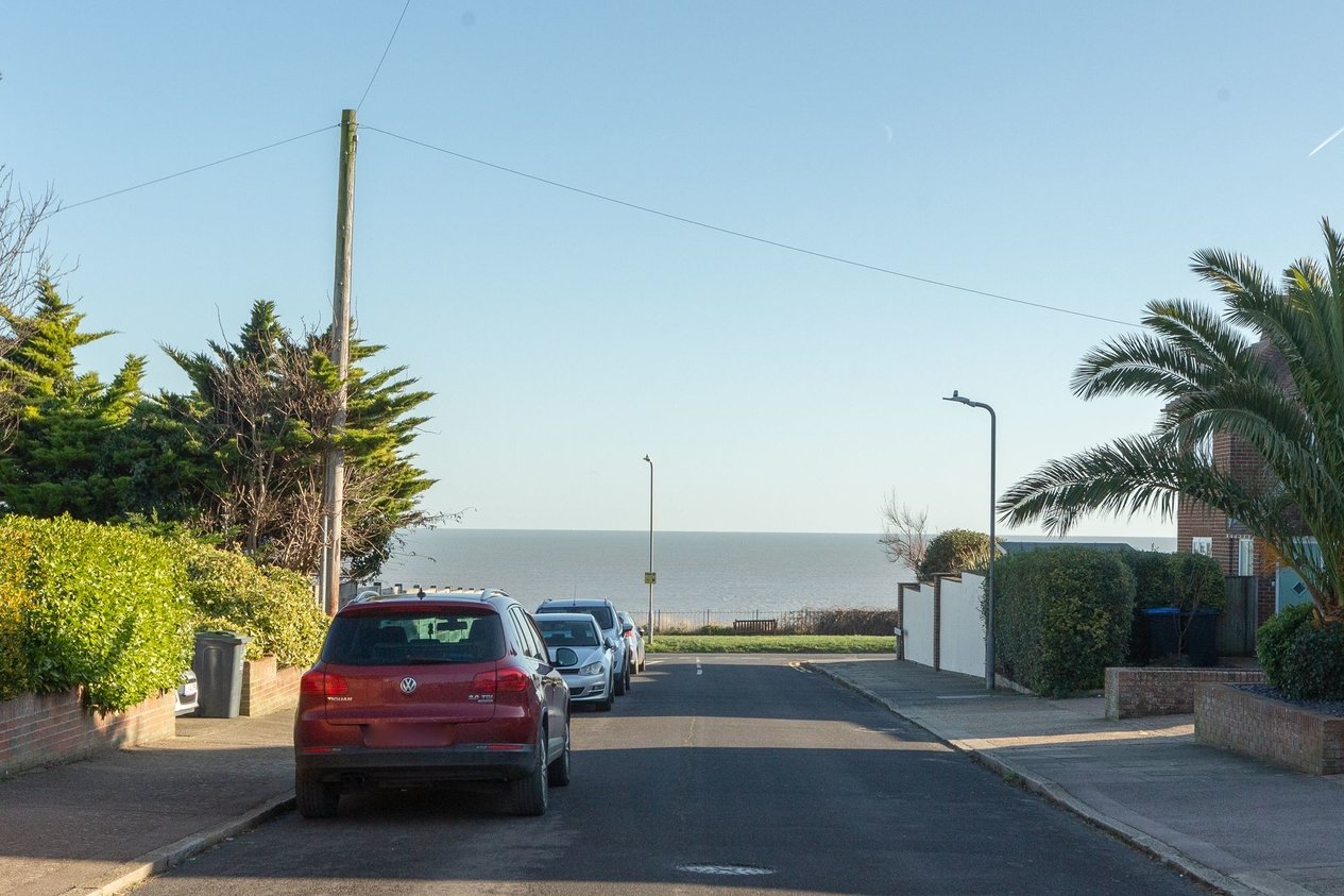 Properties Sold Subject To Contract in Palmerston Avenue  Broadstairs