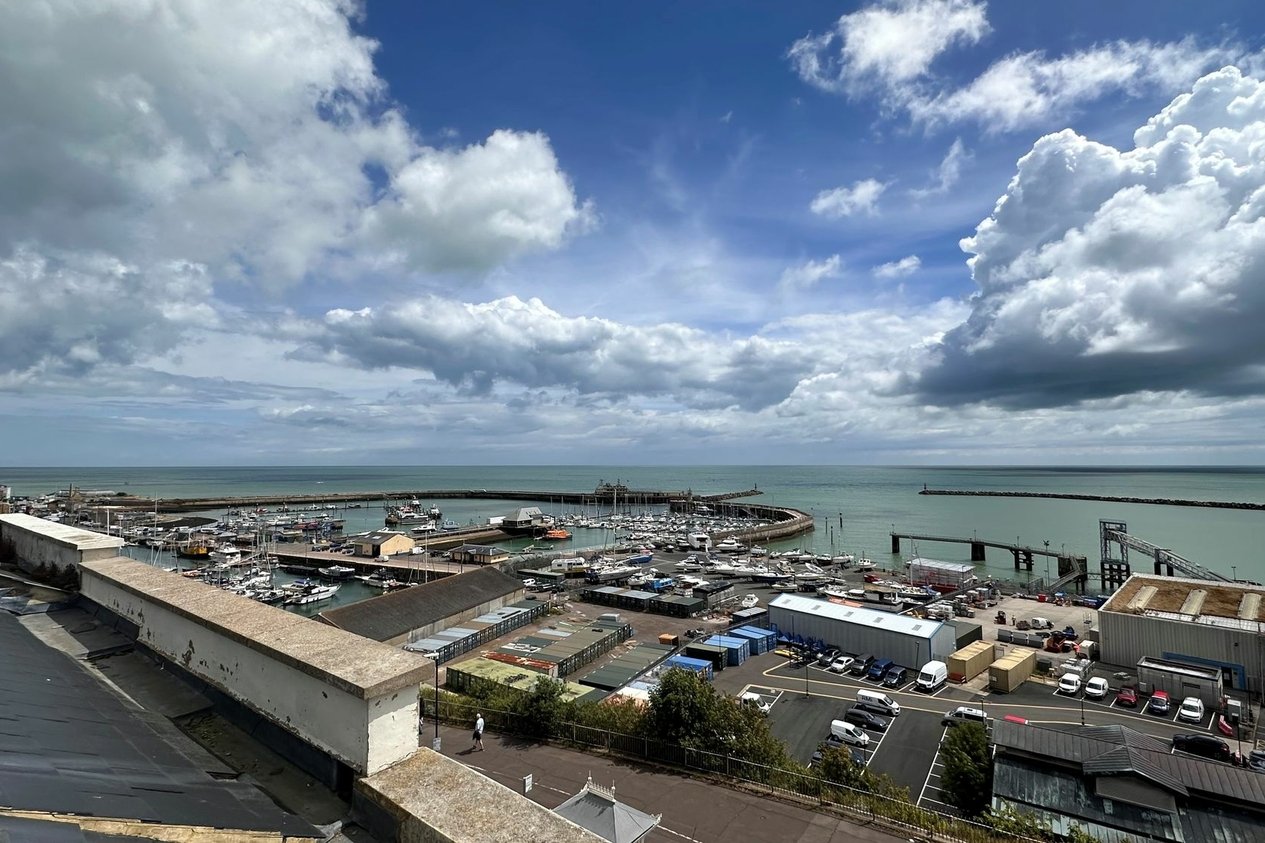 Properties For Sale in Paragon  Ramsgate