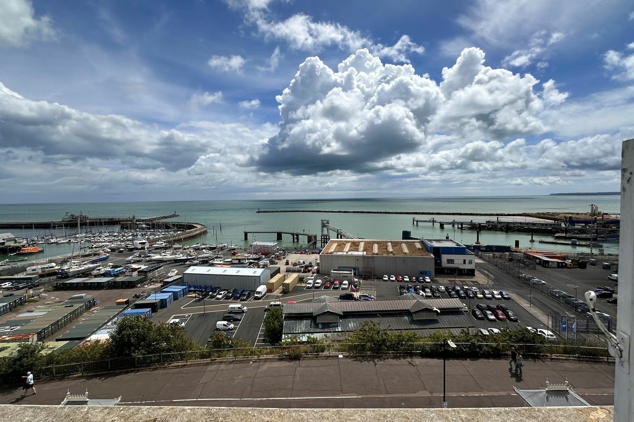 Properties For Sale in Paragon  Ramsgate