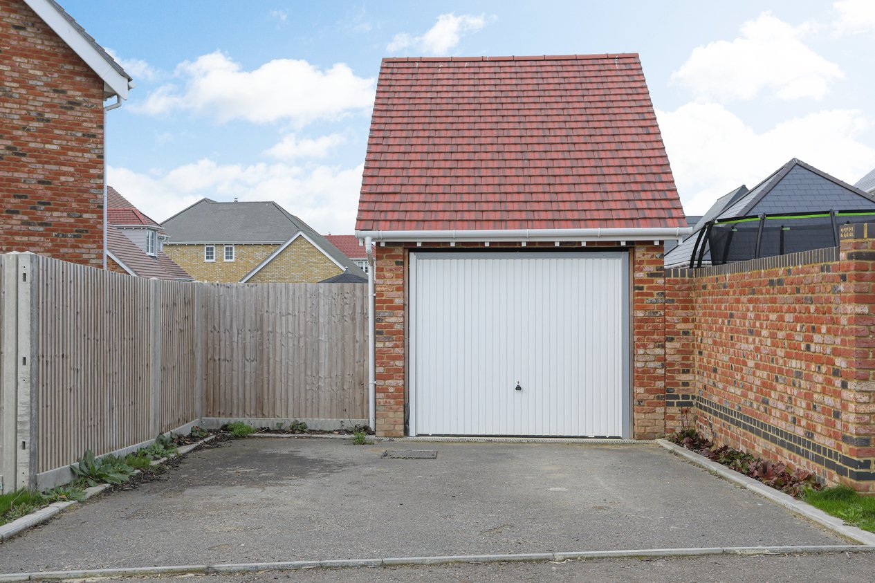 Properties Under Offer in Parish Close Birchington