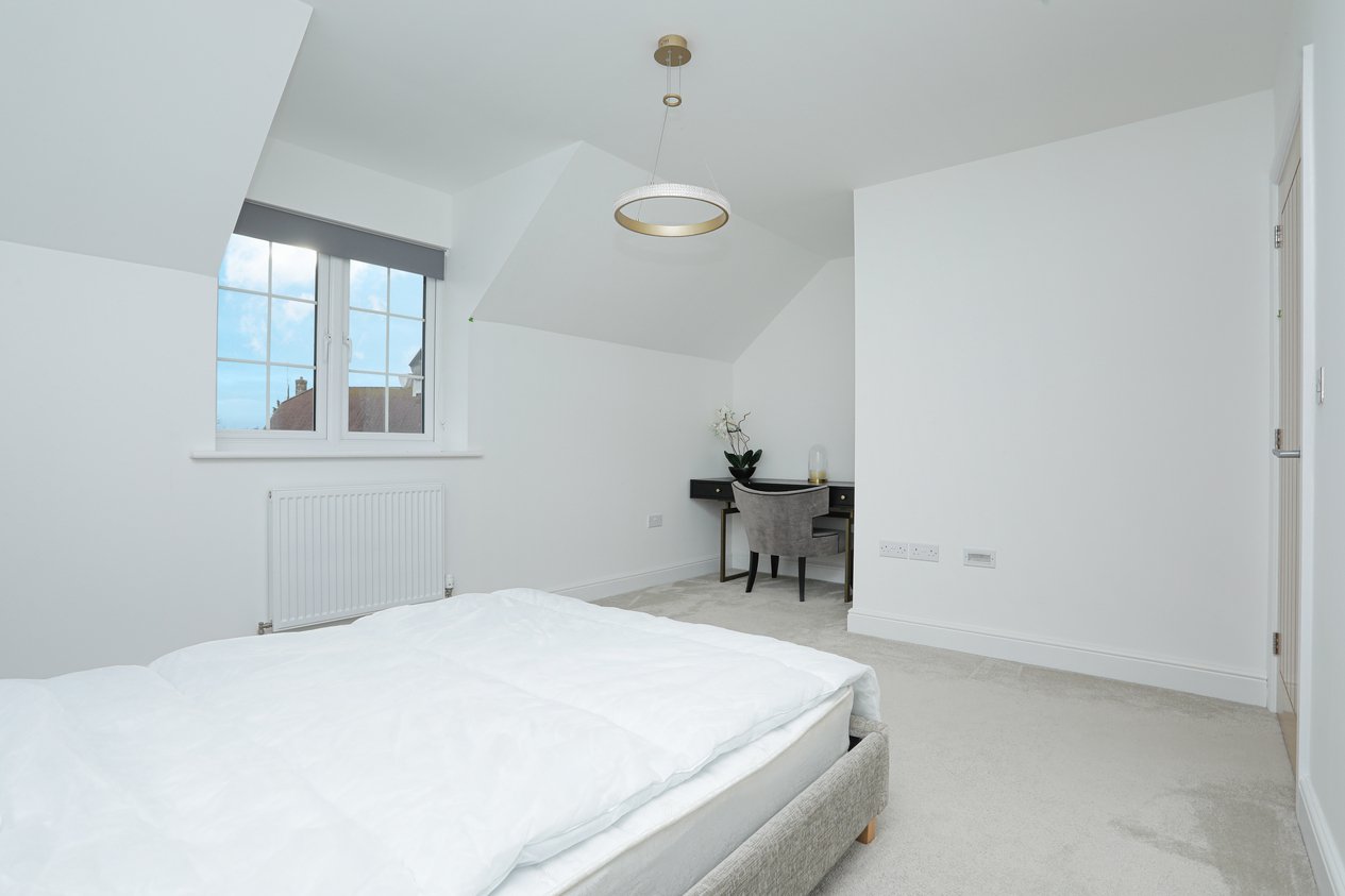 Properties Under Offer in Parish Close Birchington