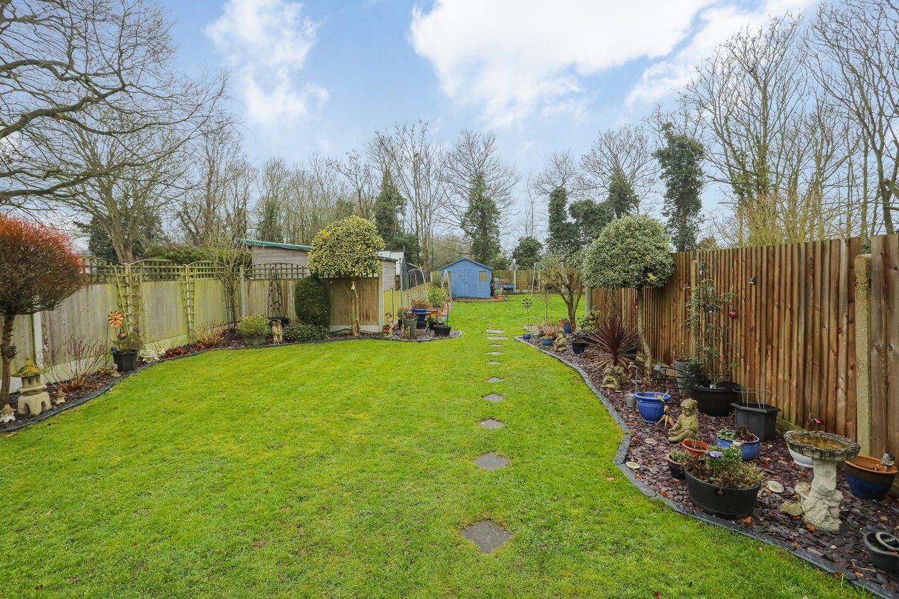 Properties Under Offer in Park Road Birchington
