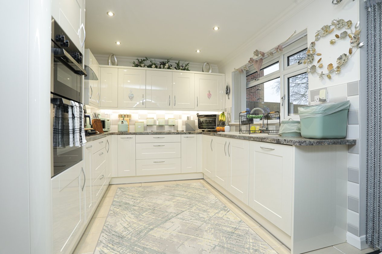 Properties Under Offer in Park Road Birchington
