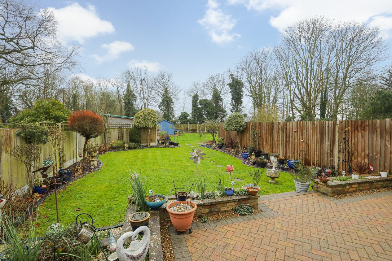 Properties Under Offer in Park Road Birchington