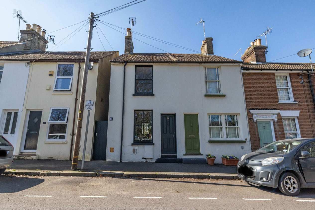 Properties Under Offer in Park Road Faversham