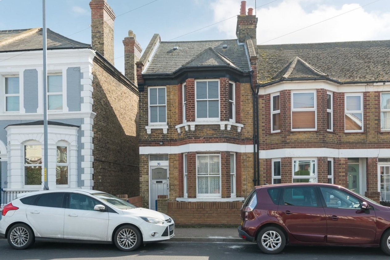 Properties Sold Subject To Contract in Park Road 