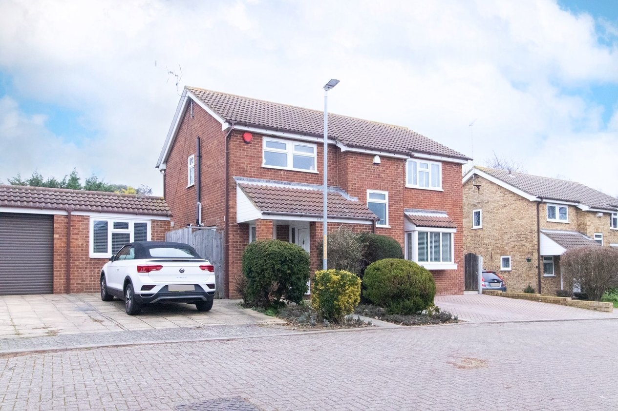 Properties Sold Subject To Contract in Park Wood Close  Broadstairs
