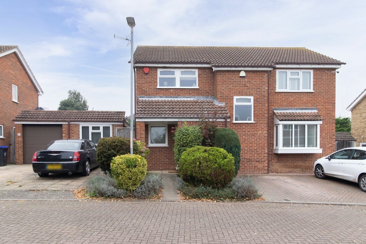 Properties For Sale in Park Wood Close  Broadstairs