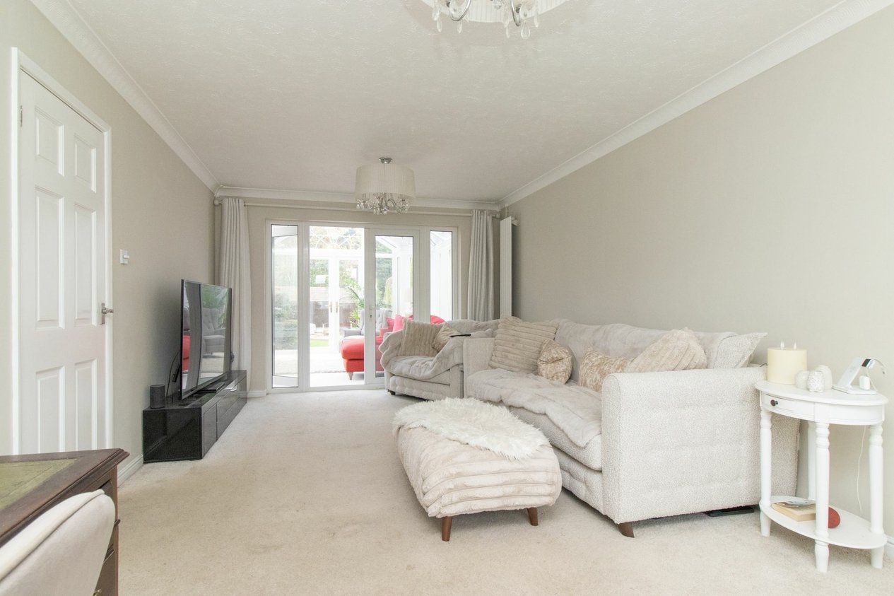 Properties For Sale in Park Wood Close  Broadstairs