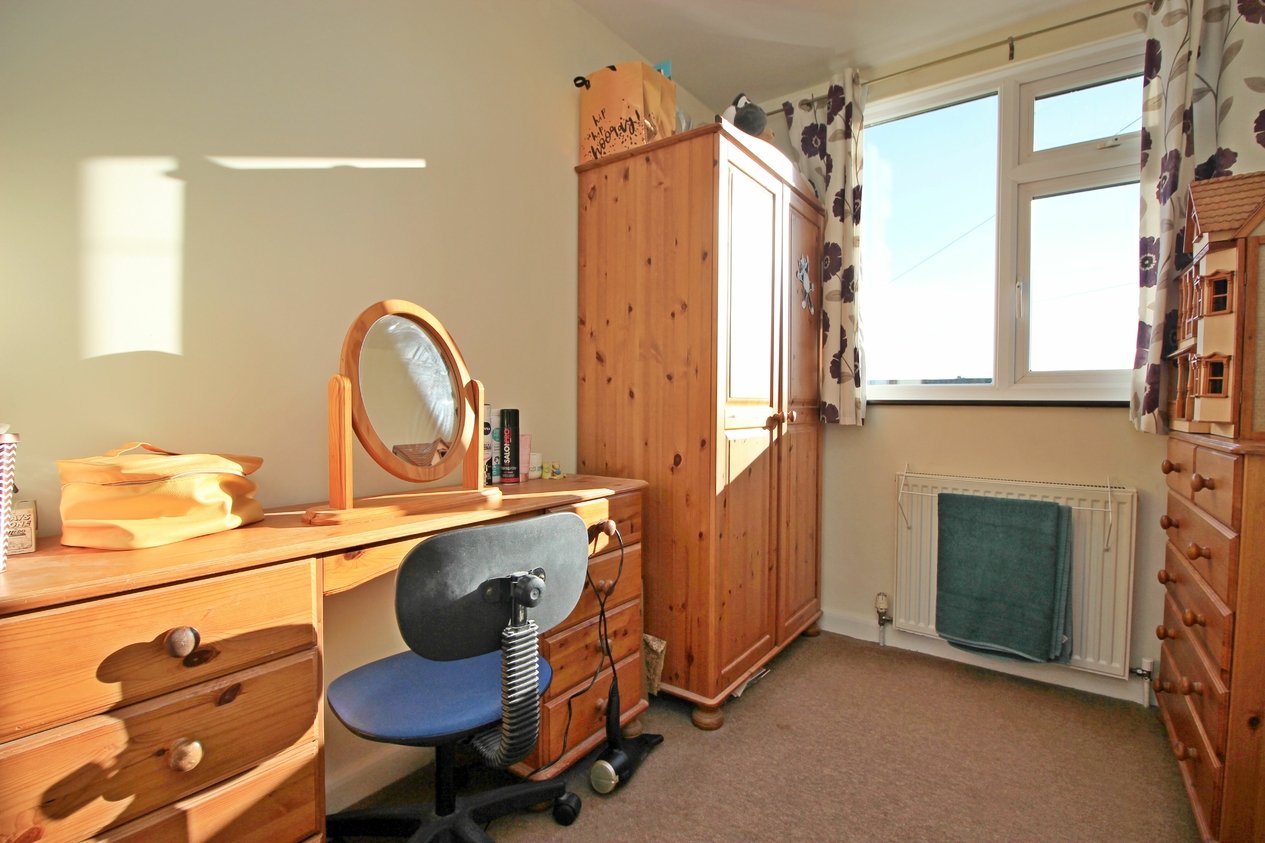 Properties Under Offer in Parsonage Fields 