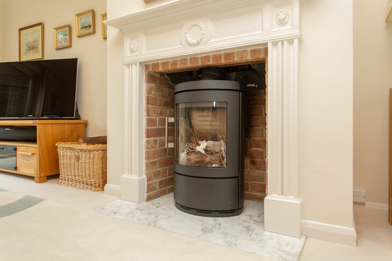 Properties For Sale in Pavilion Meadow  Dover