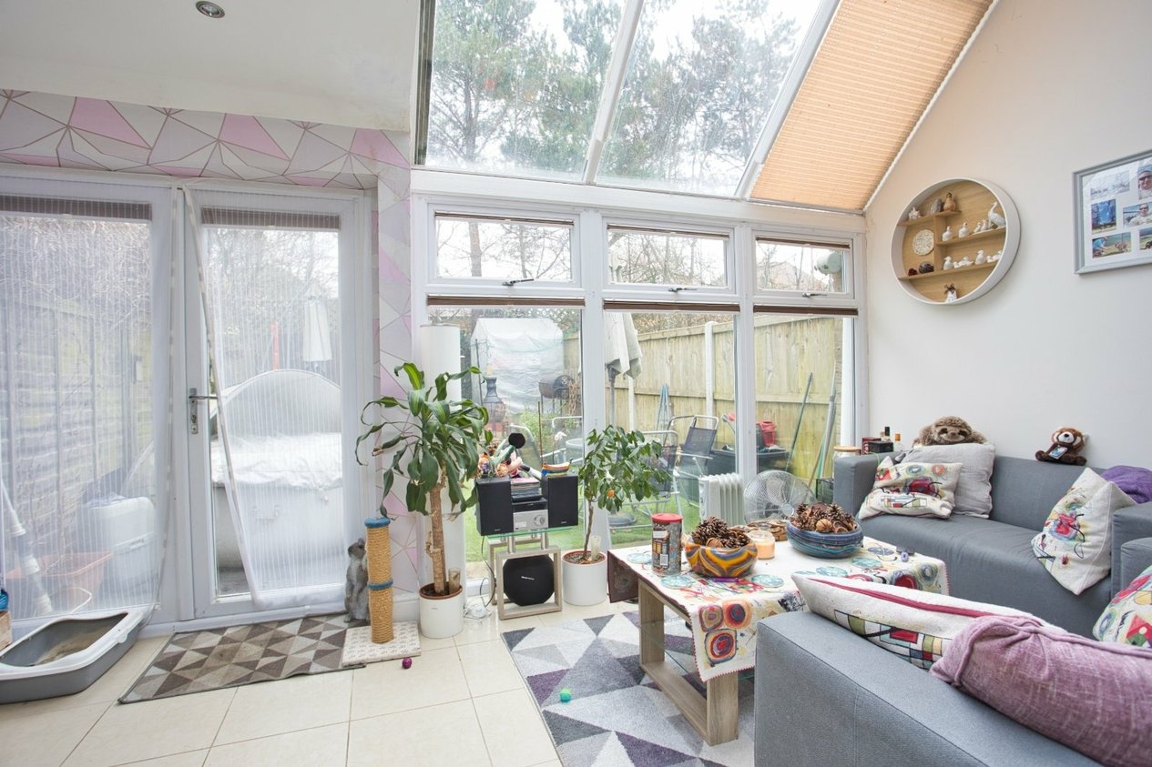 Properties For Sale in Paxton Avenue Hawkinge