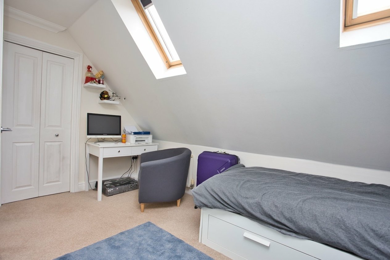 Properties For Sale in Paxton Avenue Hawkinge