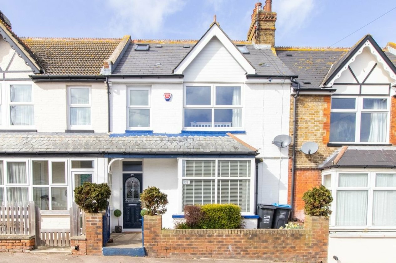 Properties For Sale in Percy Avenue Broadstairs