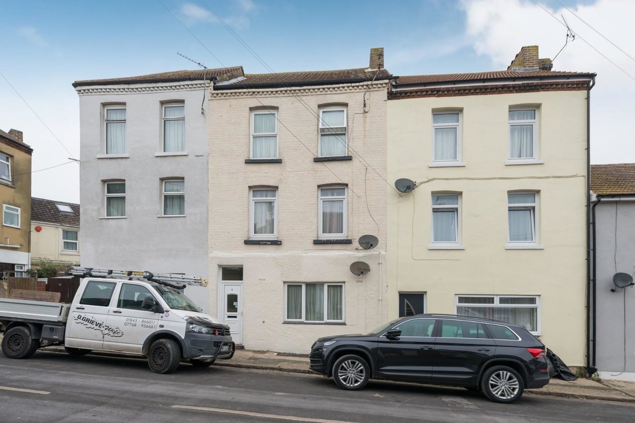Properties Sold Subject To Contract in Percy Road 