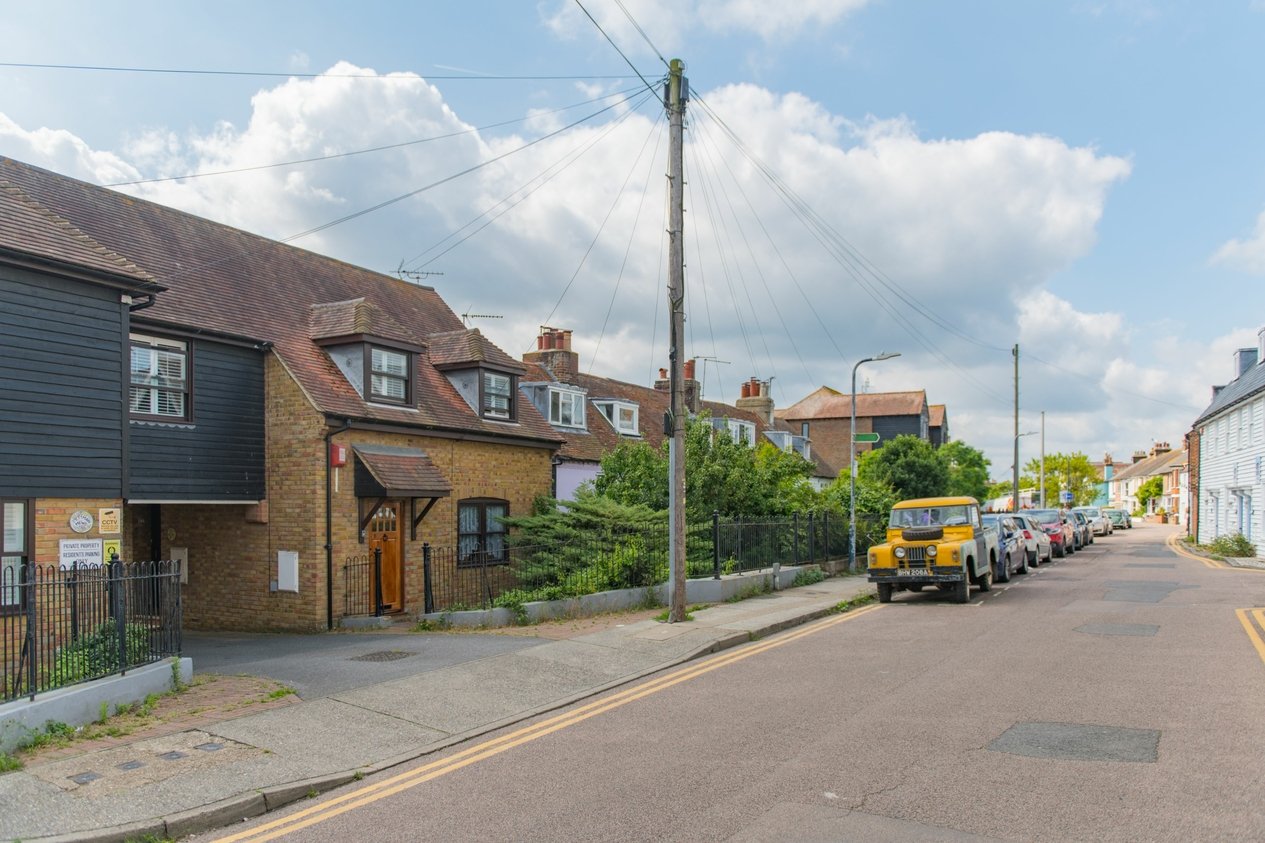 Properties For Sale in Pettman Mews Island Wall Whitstable