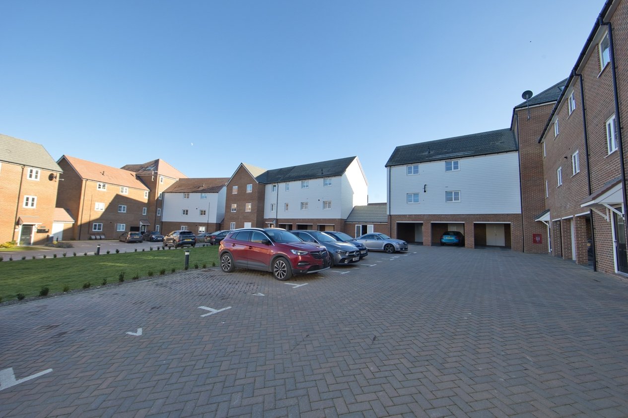 Properties For Sale in Pictor Drive Margate