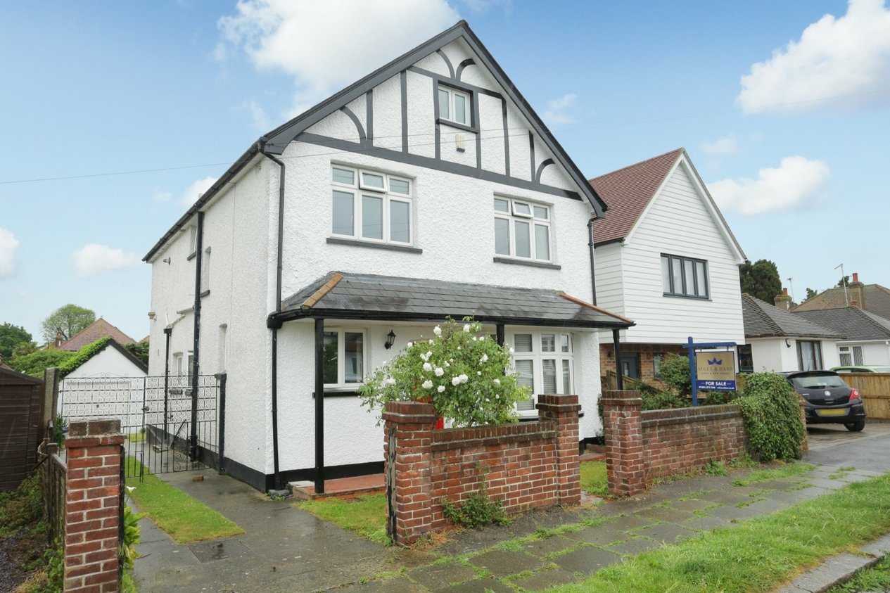 Properties Under Offer in Pier Avenue Herne Bay