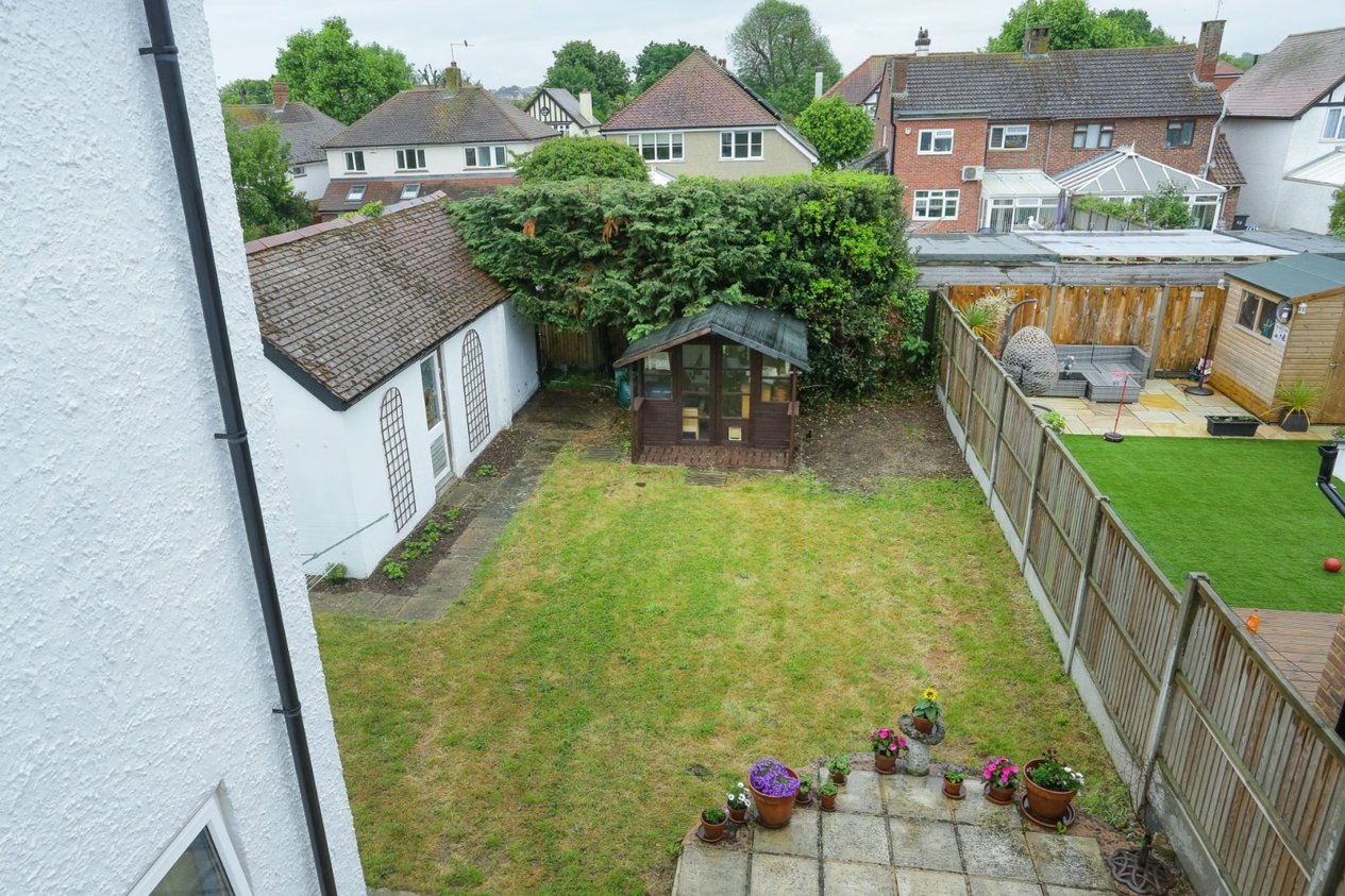 Properties Under Offer in Pier Avenue Herne Bay