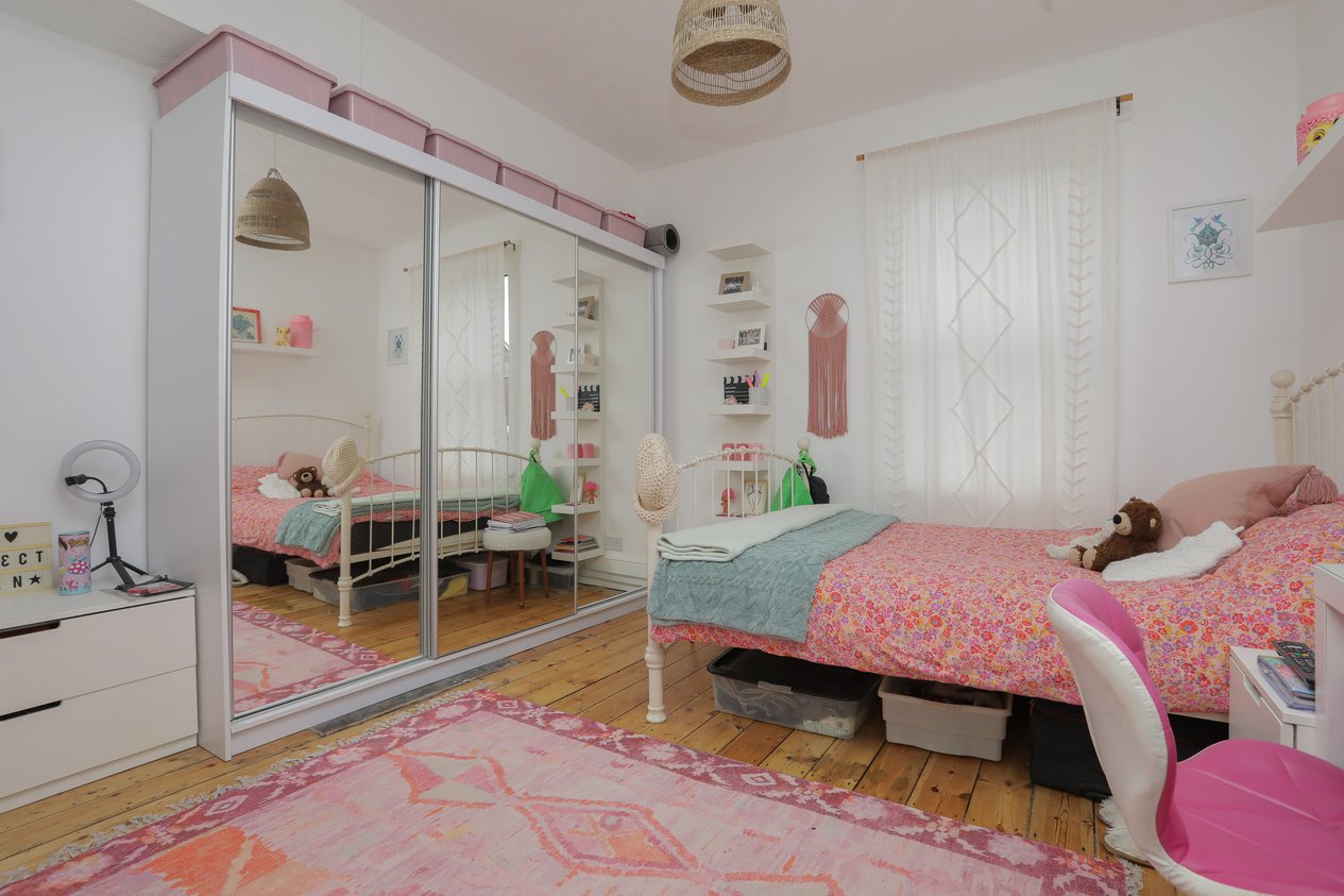 Properties For Sale in Pier Avenue Herne Bay