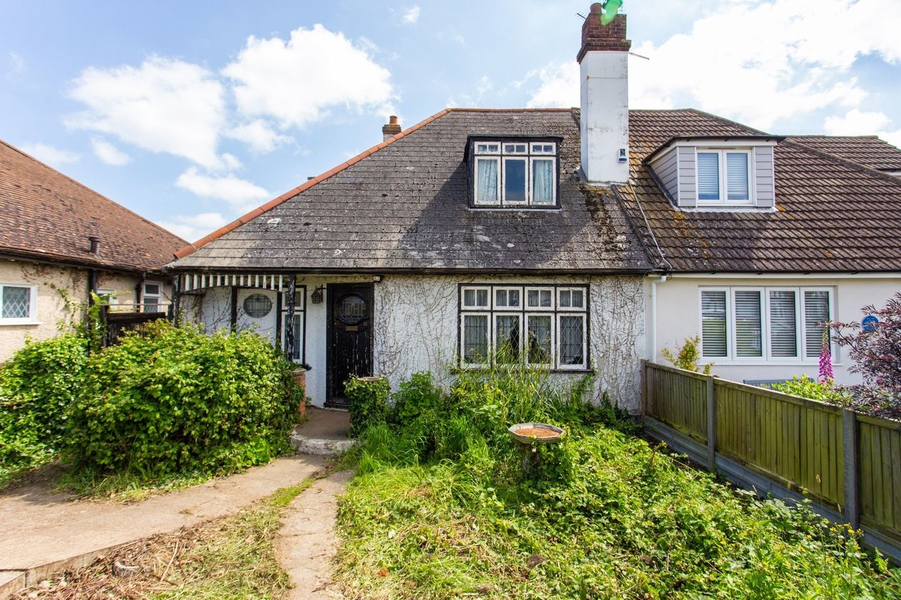 Properties For Sale in Pier Avenue  Whitstable