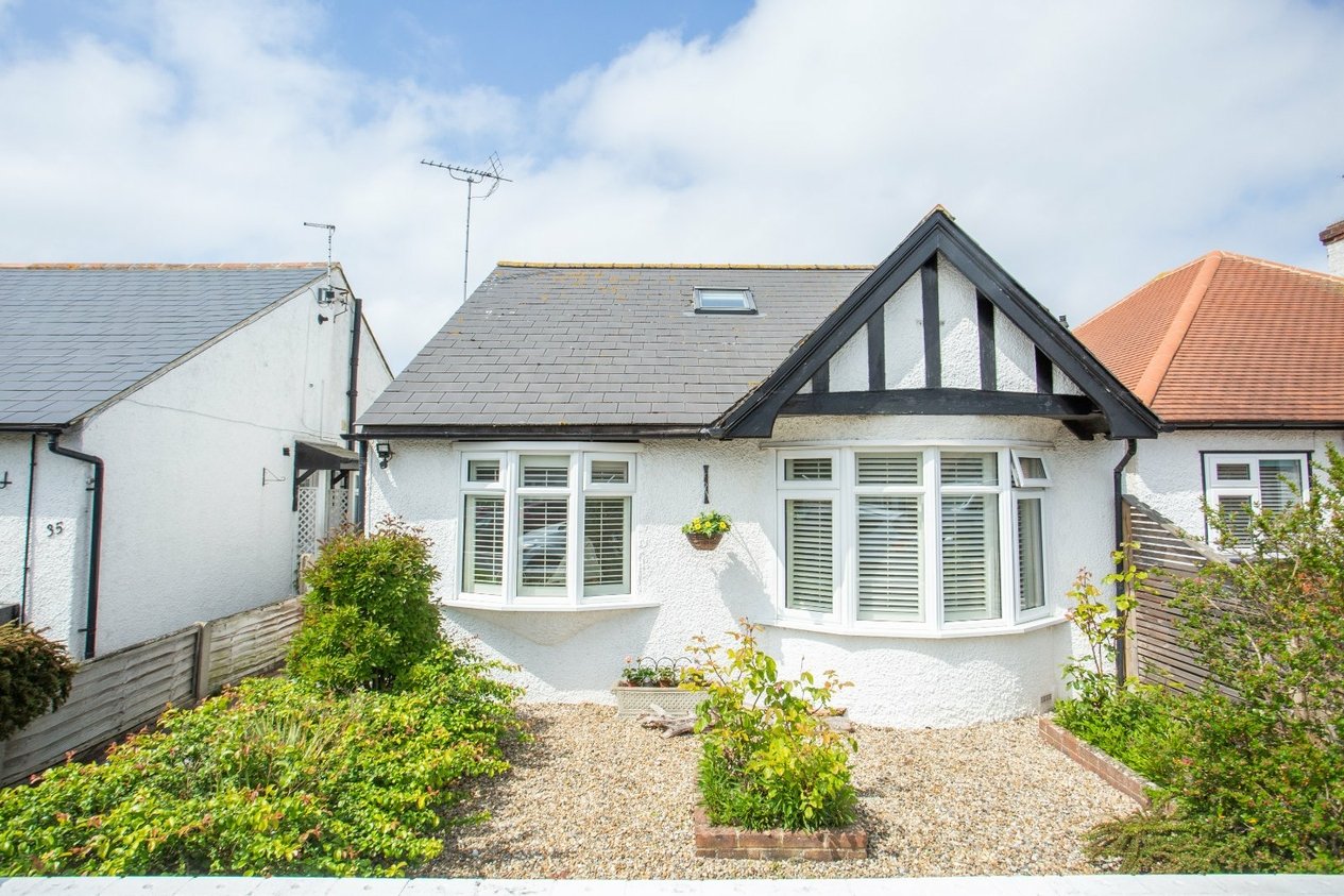 Properties Under Offer in Pier Avenue Whitstable