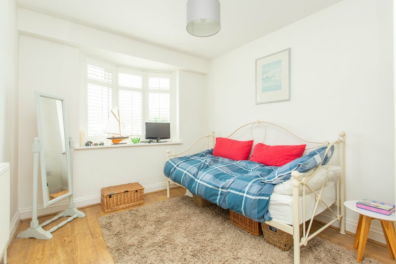 Properties Under Offer in Pier Avenue Whitstable