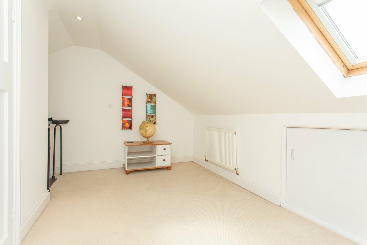 Properties Under Offer in Pier Avenue Whitstable