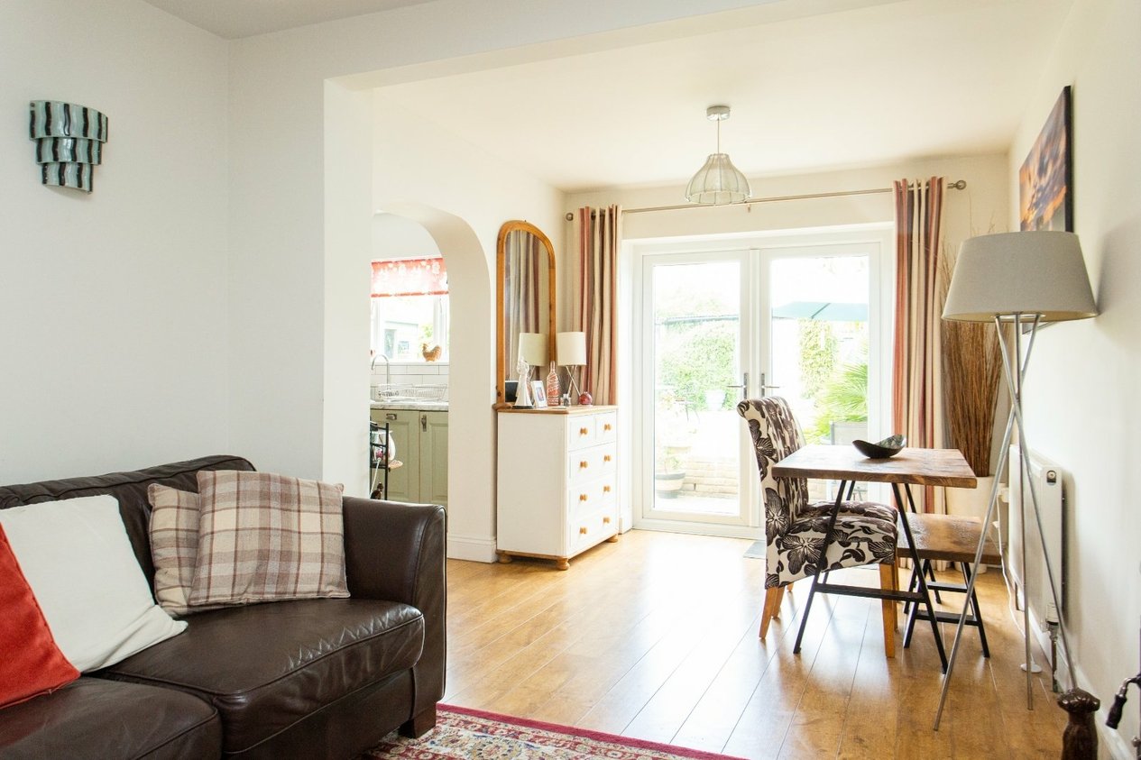 Properties Under Offer in Pier Avenue Whitstable