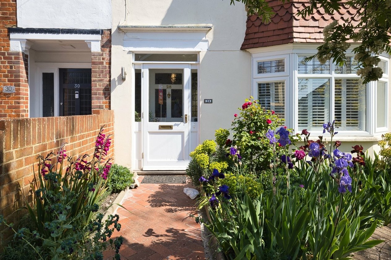 Properties For Sale in Pierremont Avenue Broadstairs