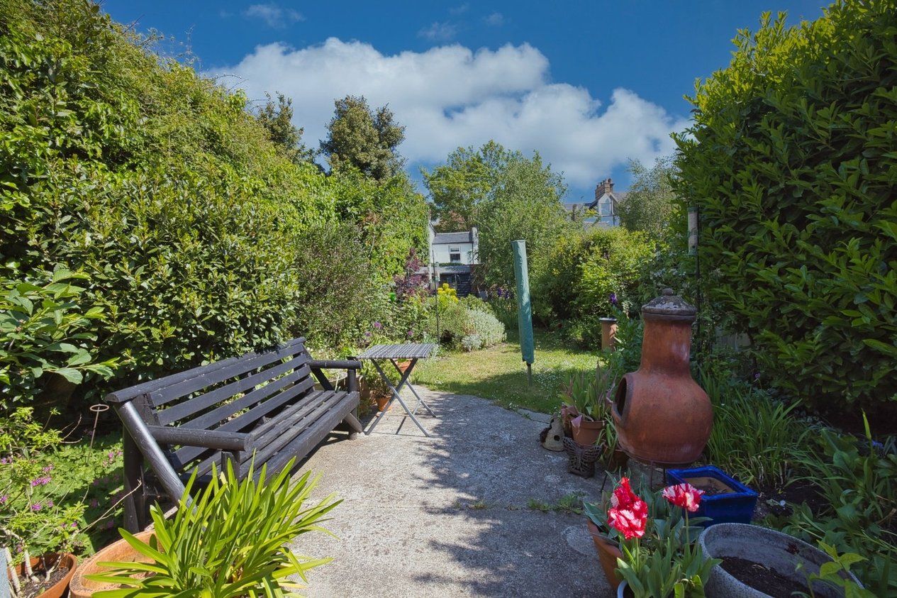 Properties For Sale in Pierremont Avenue Broadstairs