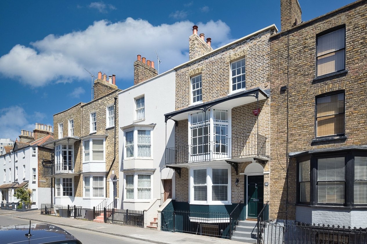 Properties For Sale in Plains of Waterloo Ramsgate