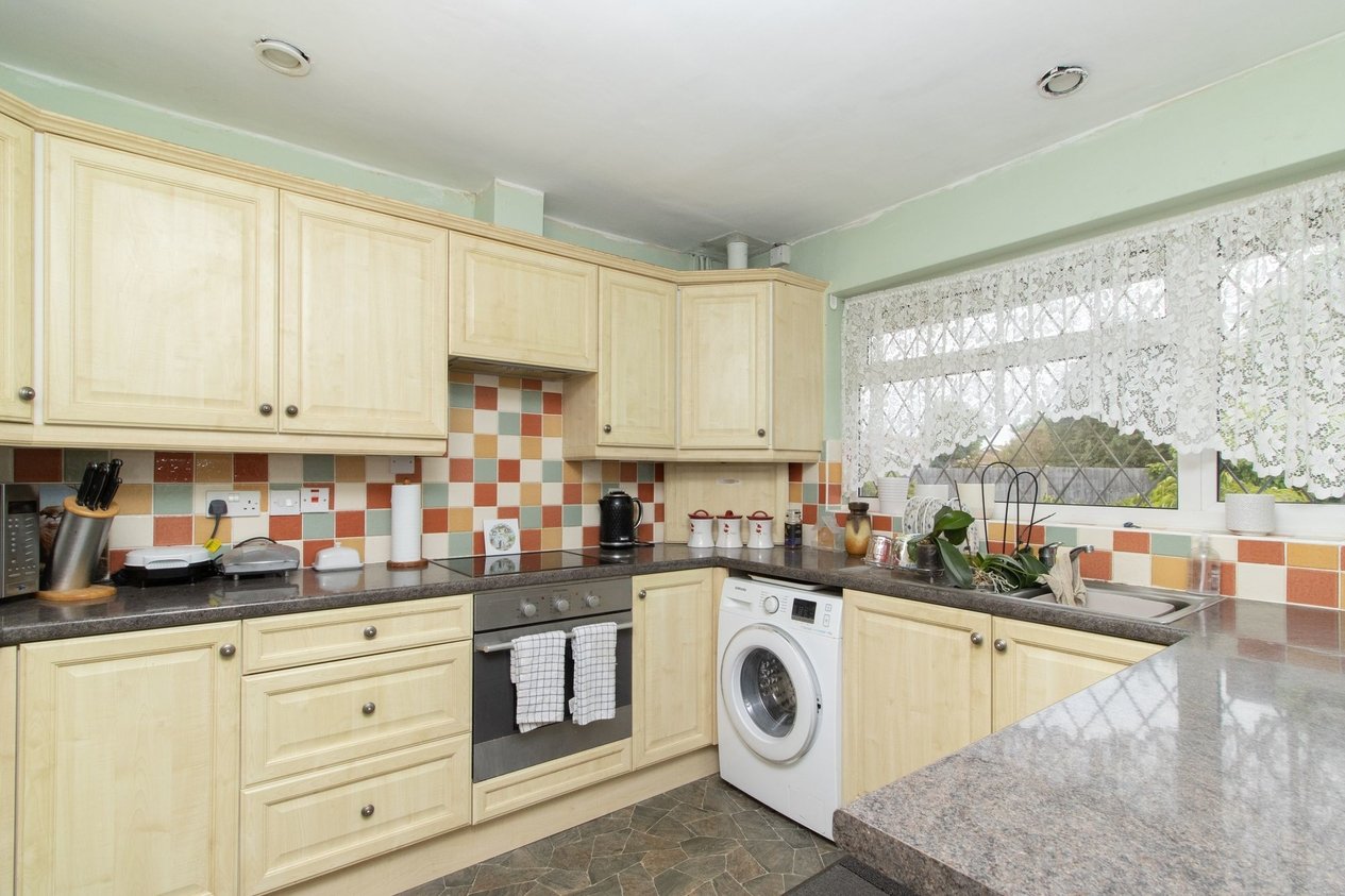 Properties For Sale in Pluckley Gardens  Cliftonville