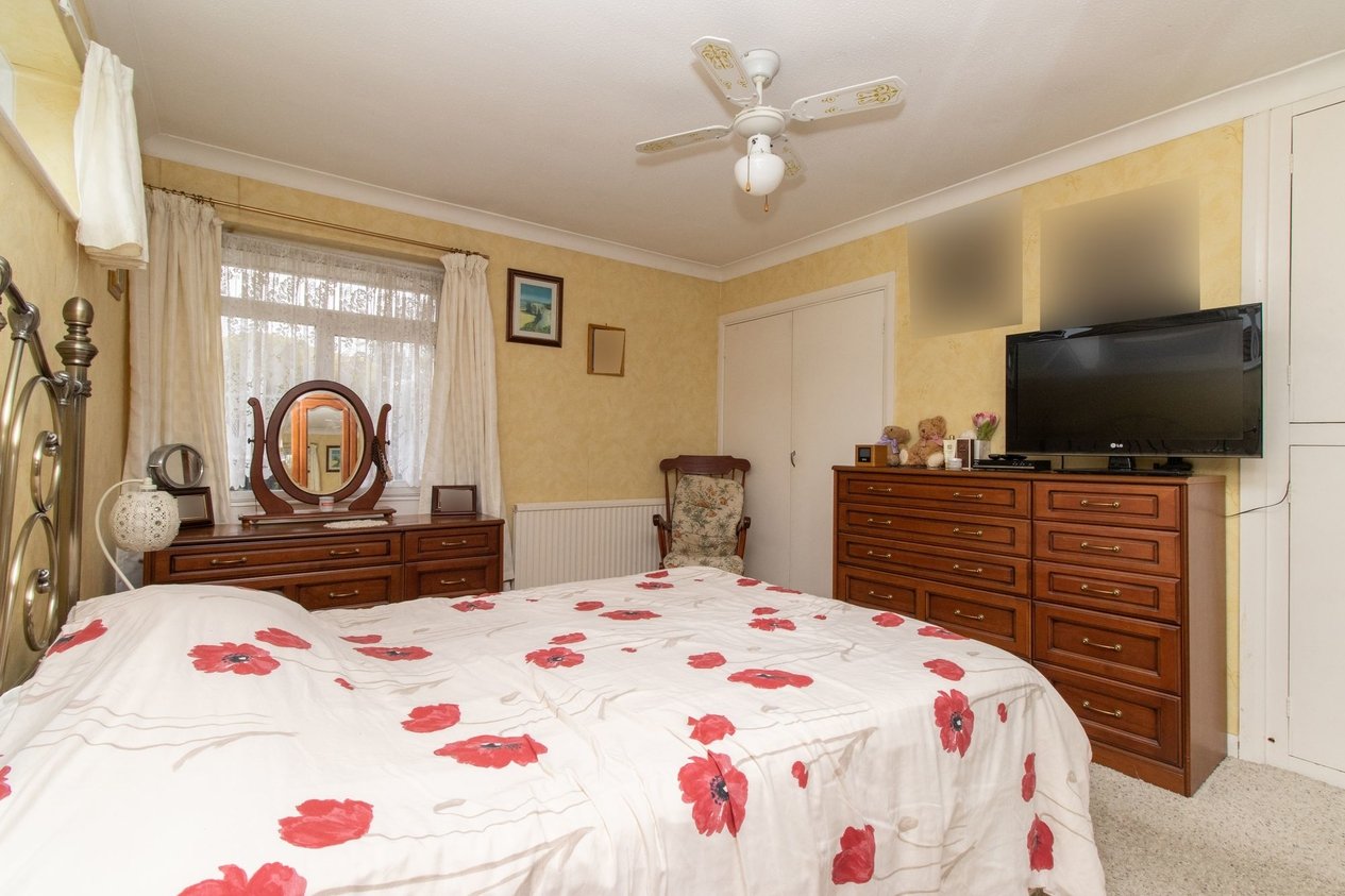 Properties For Sale in Pluckley Gardens  Cliftonville