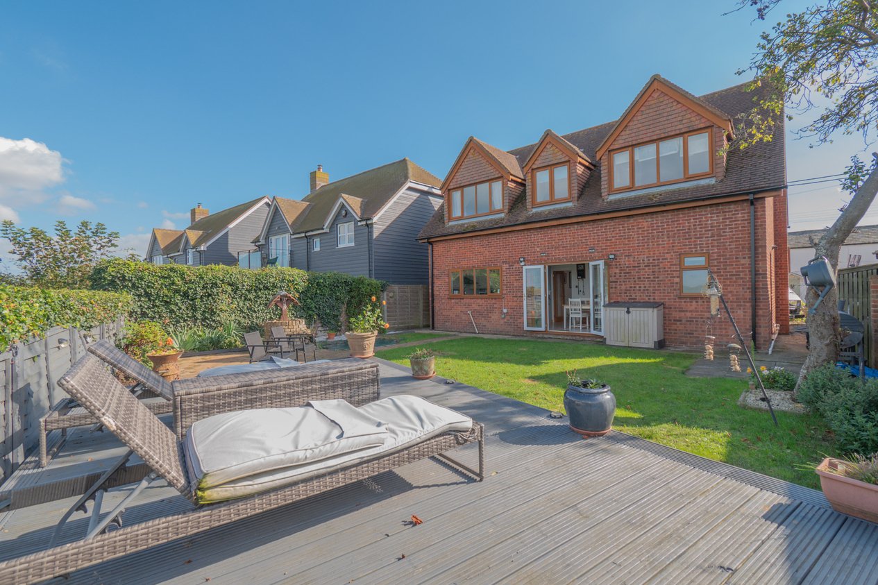 Properties For Sale in Plumstone Road Birchington