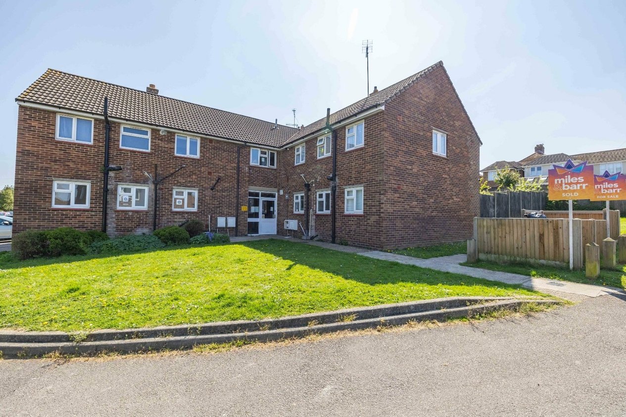 Properties For Sale in Pomfret Road Chartham