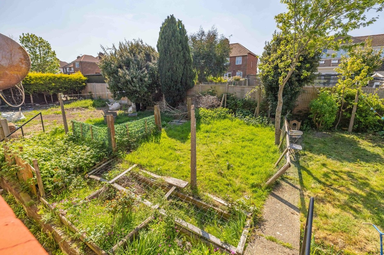 Properties For Sale in Pomfret Road Chartham
