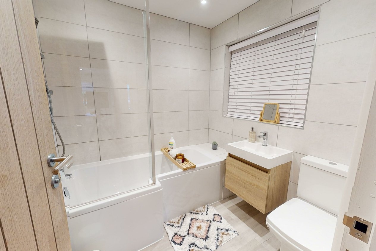 Properties Sold in Pomfret Road Chartham