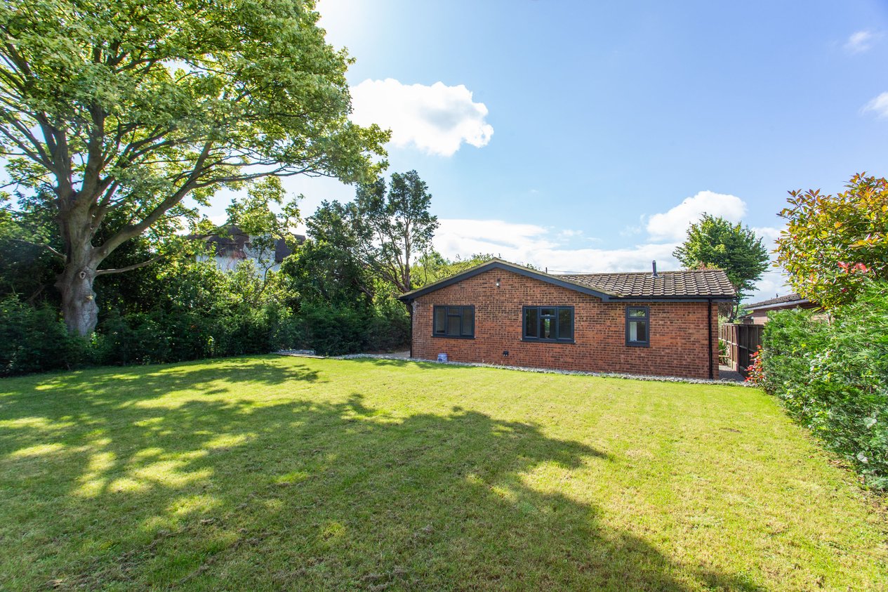 Properties For Sale in Popes Lane Canterbury