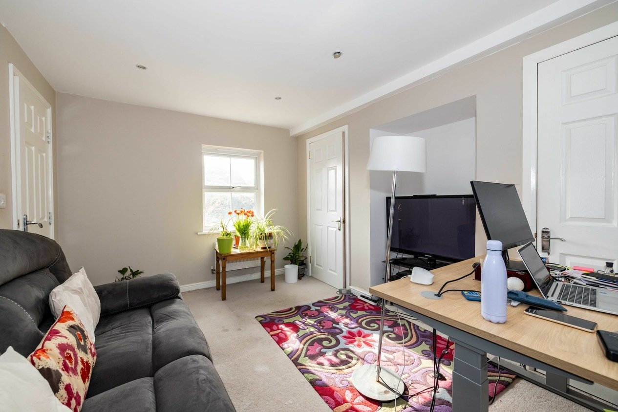 Properties For Sale in Poppy Mead  Kingsnorth