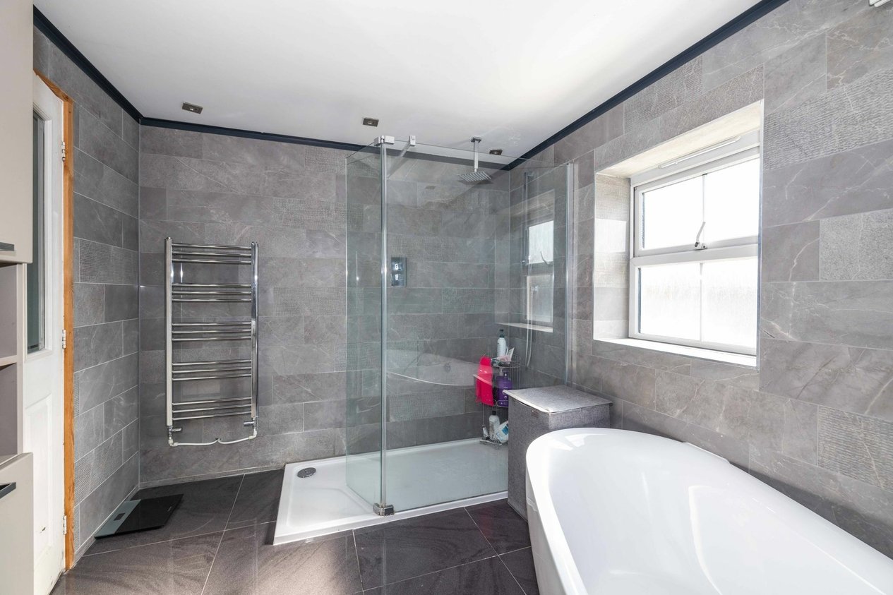 Properties For Sale in Poppy Mead  Kingsnorth