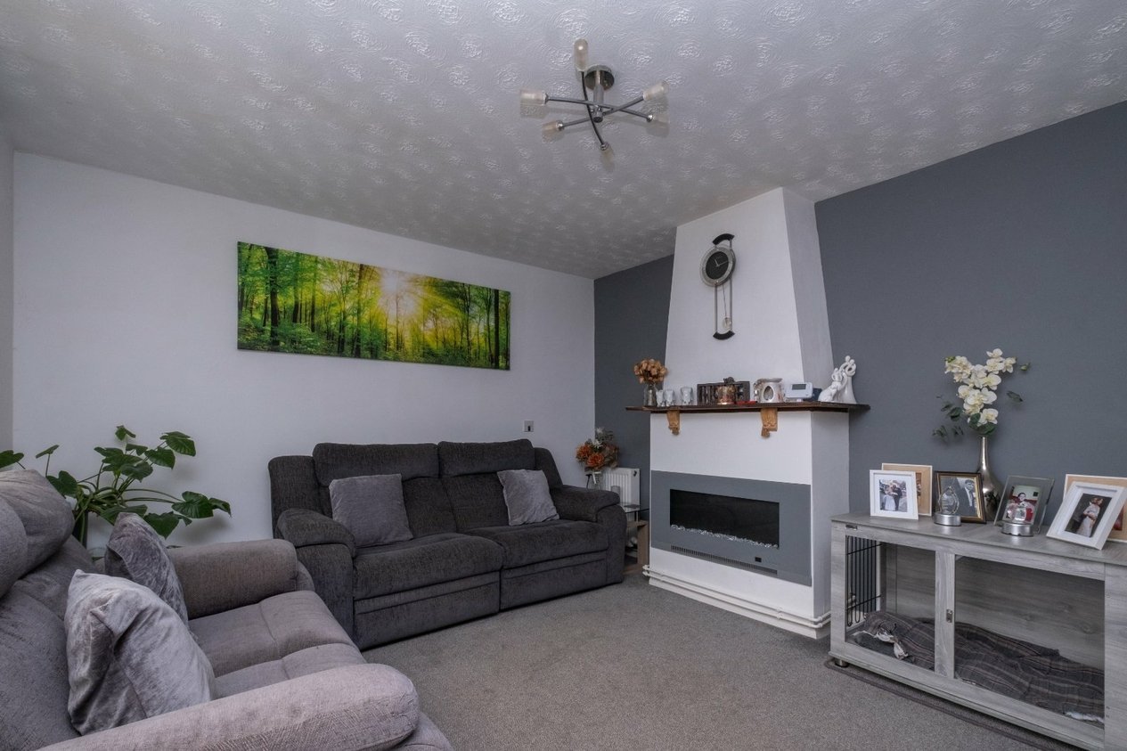 Properties For Sale in Prescott Close Guston