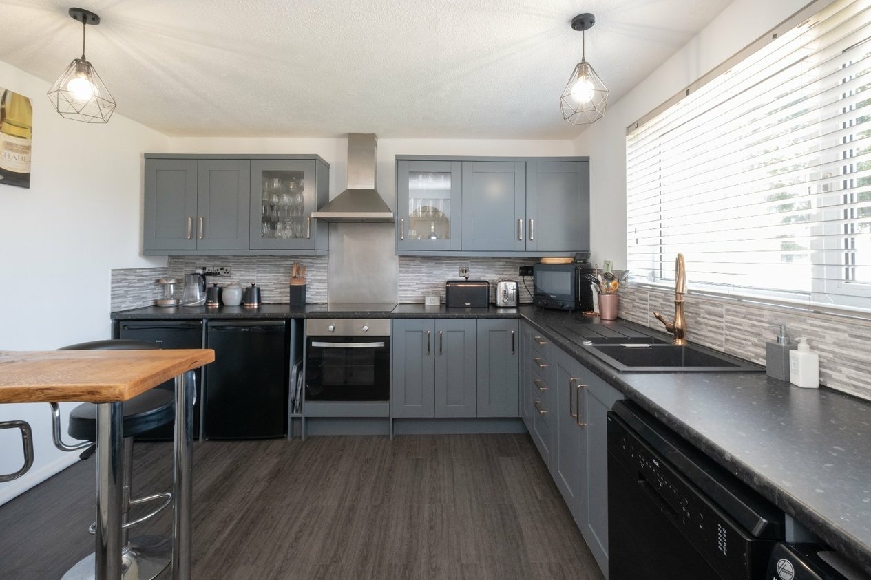 Properties For Sale in Prescott Close Guston