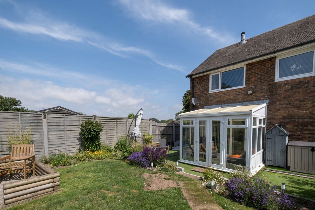 Properties For Sale in Prescott Close Guston