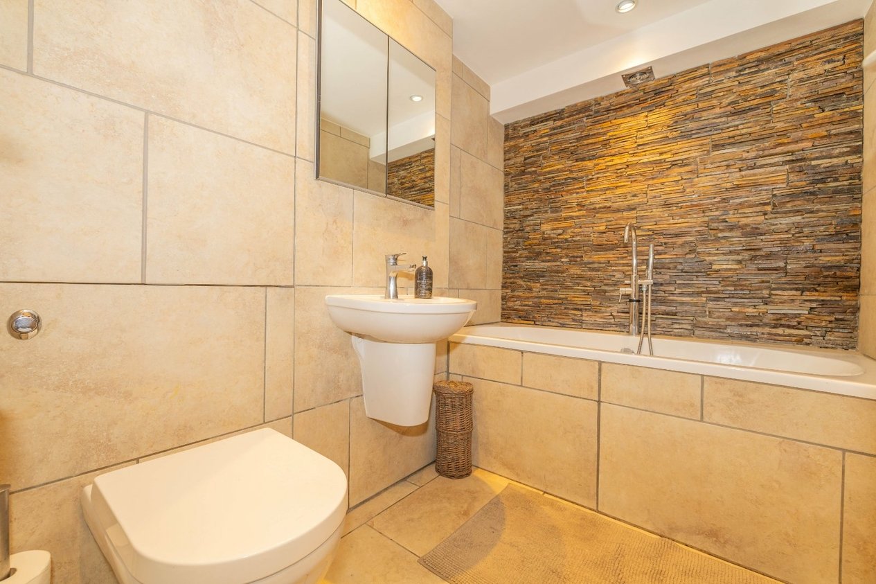 Properties For Sale in Preston Malthouse, St. Johns Road Faversham