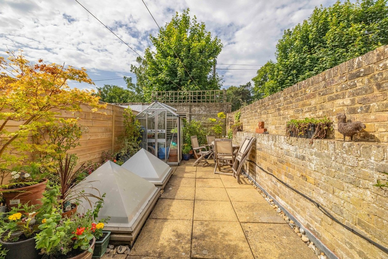 Properties For Sale in Preston Malthouse, St. Johns Road Faversham