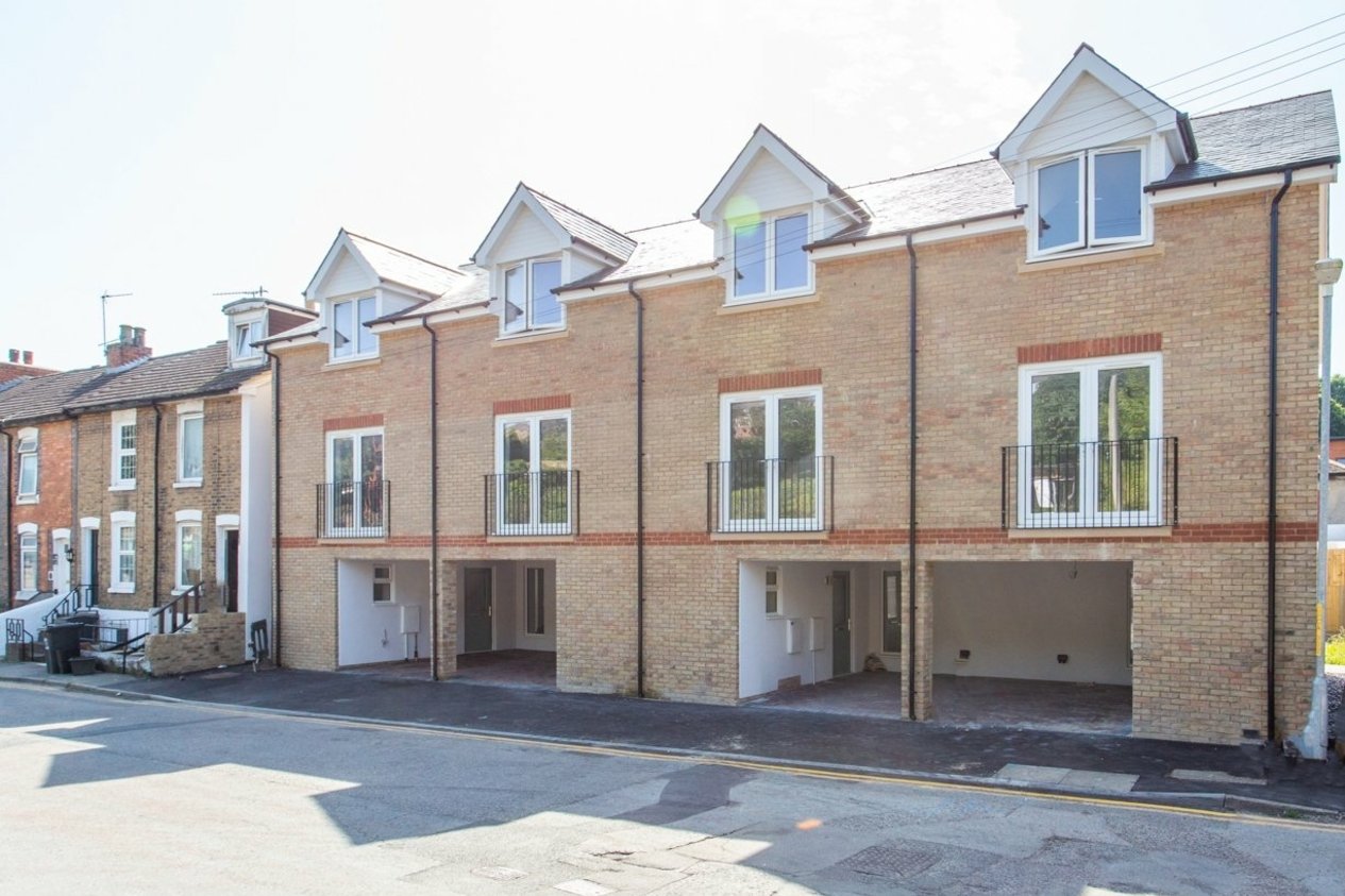 Properties For Sale in Primrose Road Dover